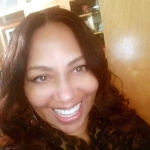 Meet your Posher, Renee